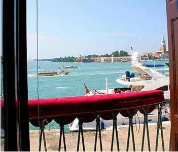 La Rosa Dei Venti Bed and Breakfast Venedig Eksteriør billede